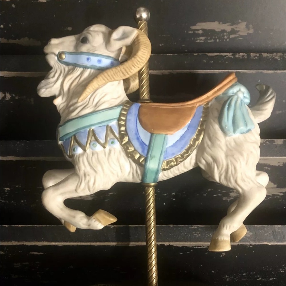 WILLITTS DESIGNS Vintage Limited Ed Carousel Ram